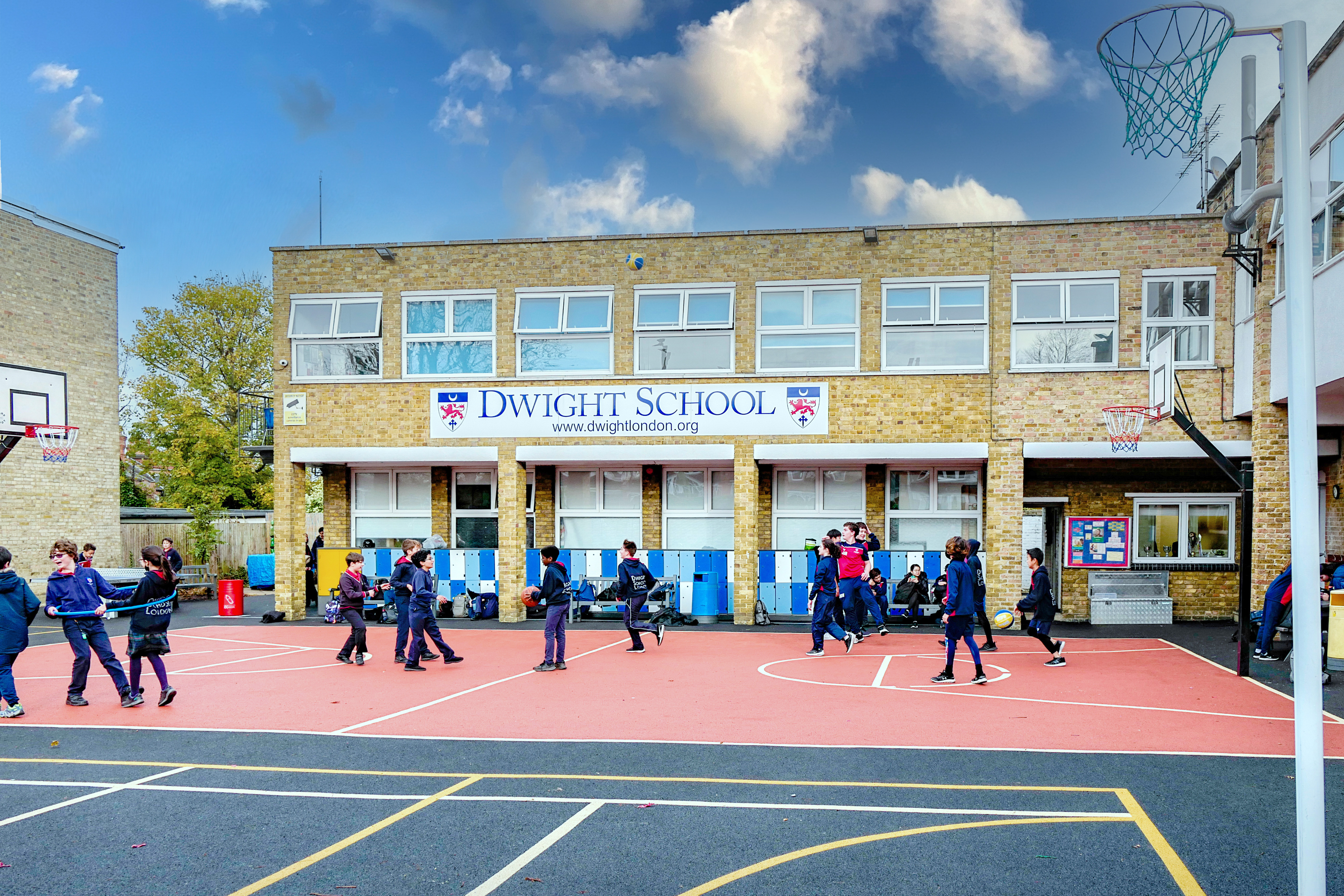 Dwight London - Senior School